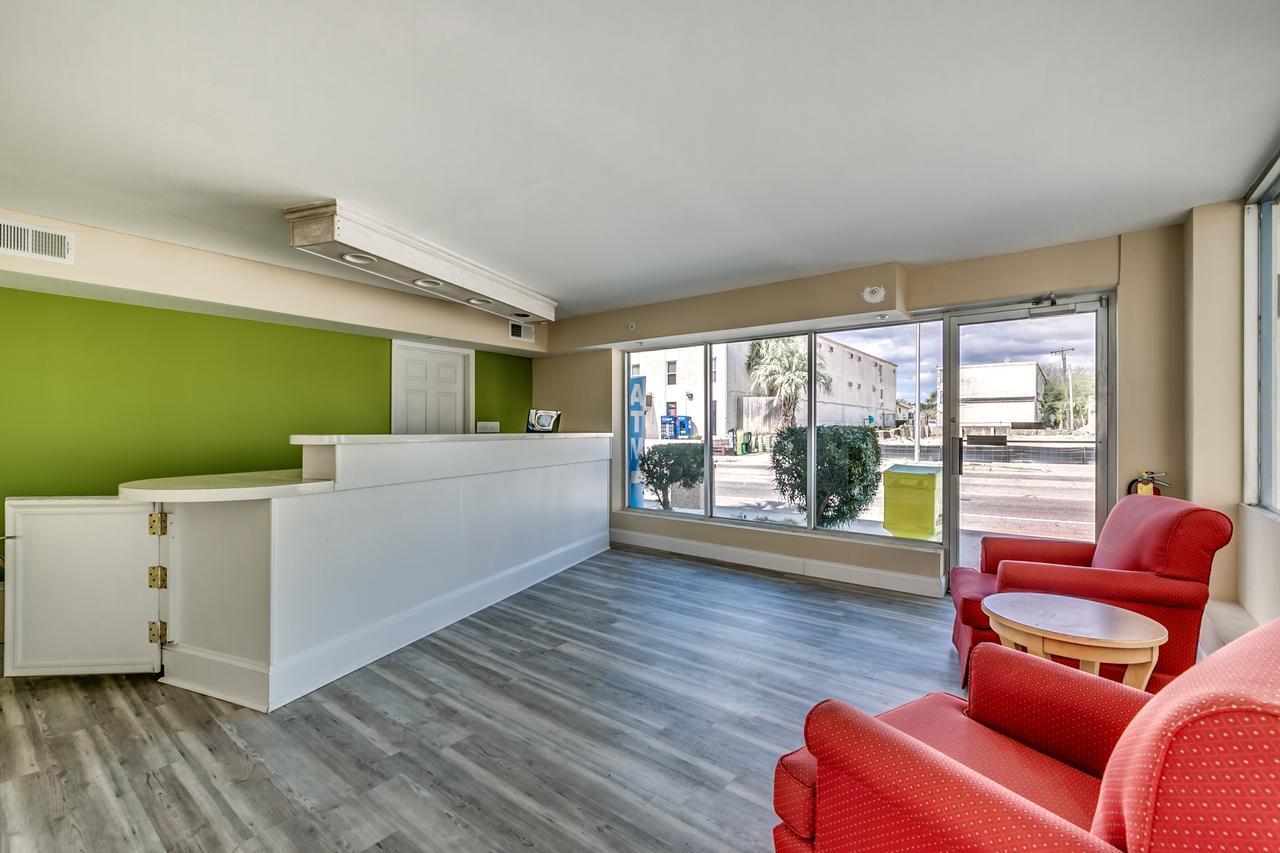 Beachcomber Inn & Suites Myrtle Beach Bagian luar foto